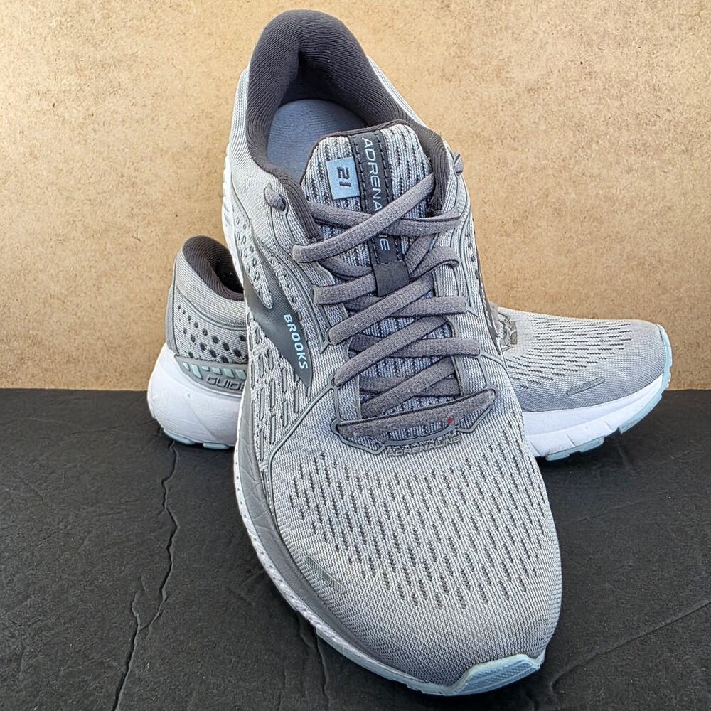 Brooks Adrenaline GTS 21 running shoes in Oyster/Alloy/Light Blue color Size 8